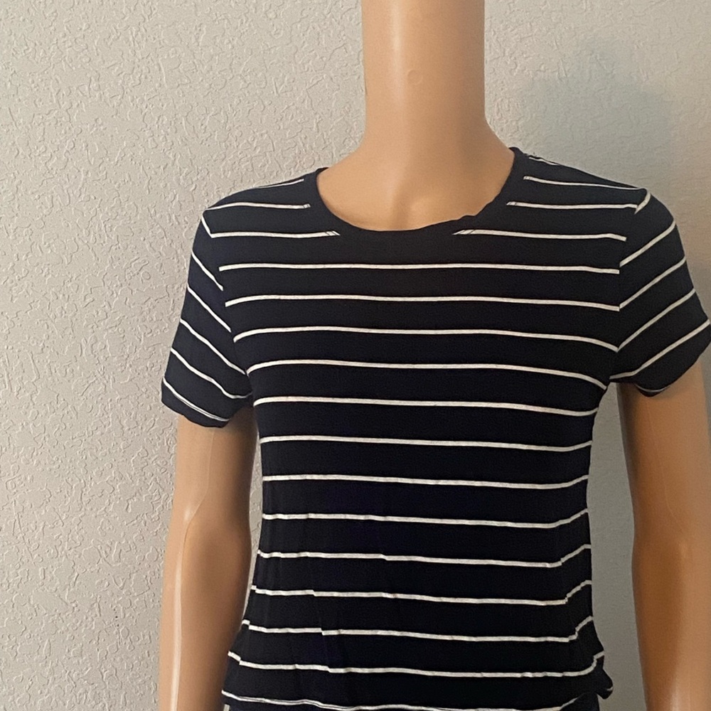 women striped navy blue and white t-shirt size small
